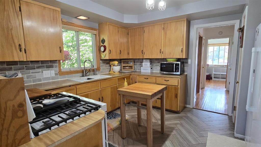 505 Avenue K — photo 12 of 25