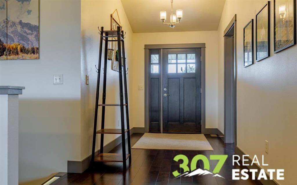 28 Gerber Ln — photo 3 of 25