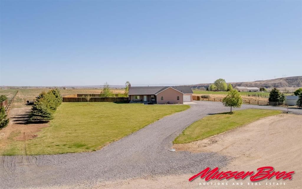 31 Iron Creek Drive — photo 13 of 25