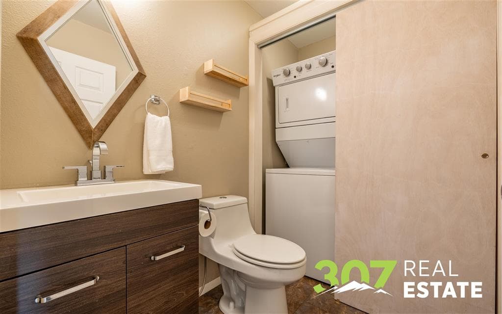 1722 26th St — photo 7 of 21