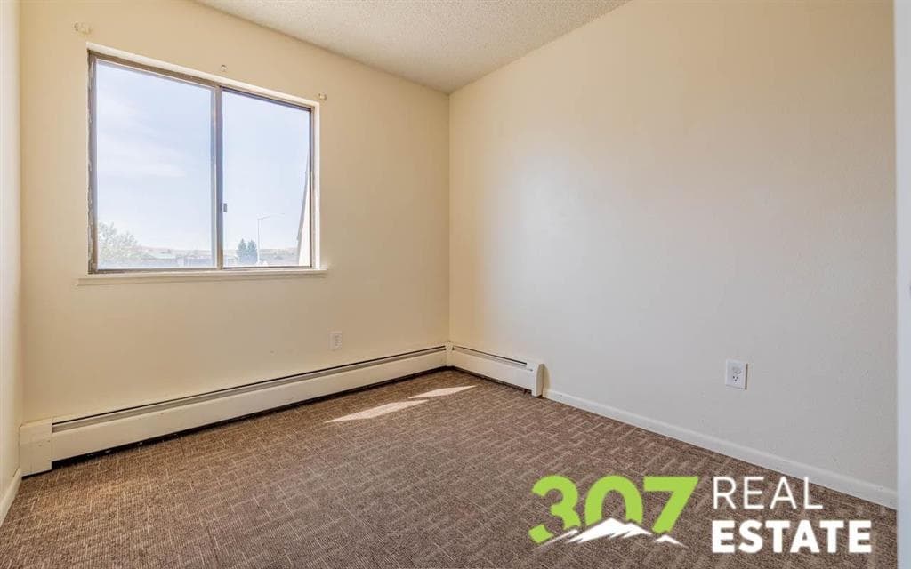 1649 N Park Dr — photo 15 of 24