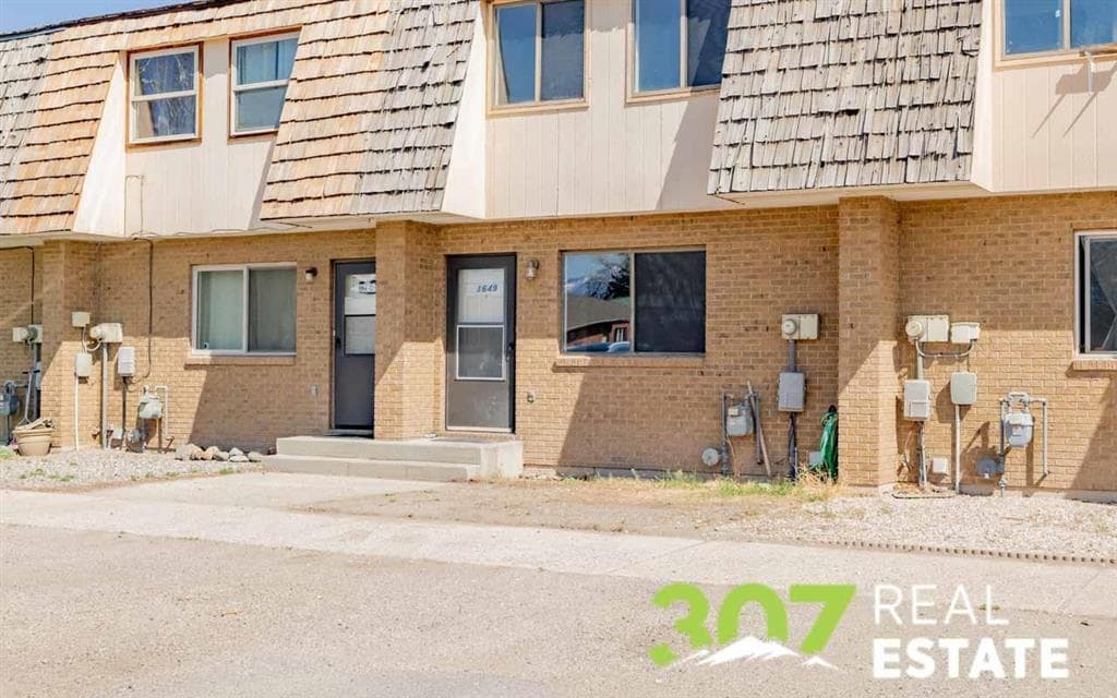 1649 N Park Dr — photo 23 of 24