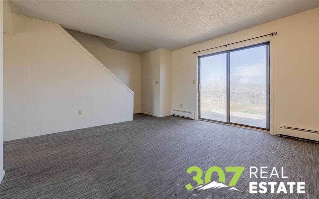1649 N Park Dr — photo 9 of 24