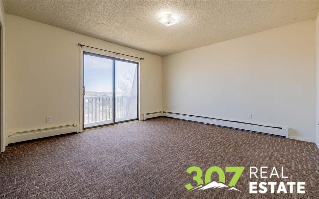 1649 N Park Dr — photo 10 of 24