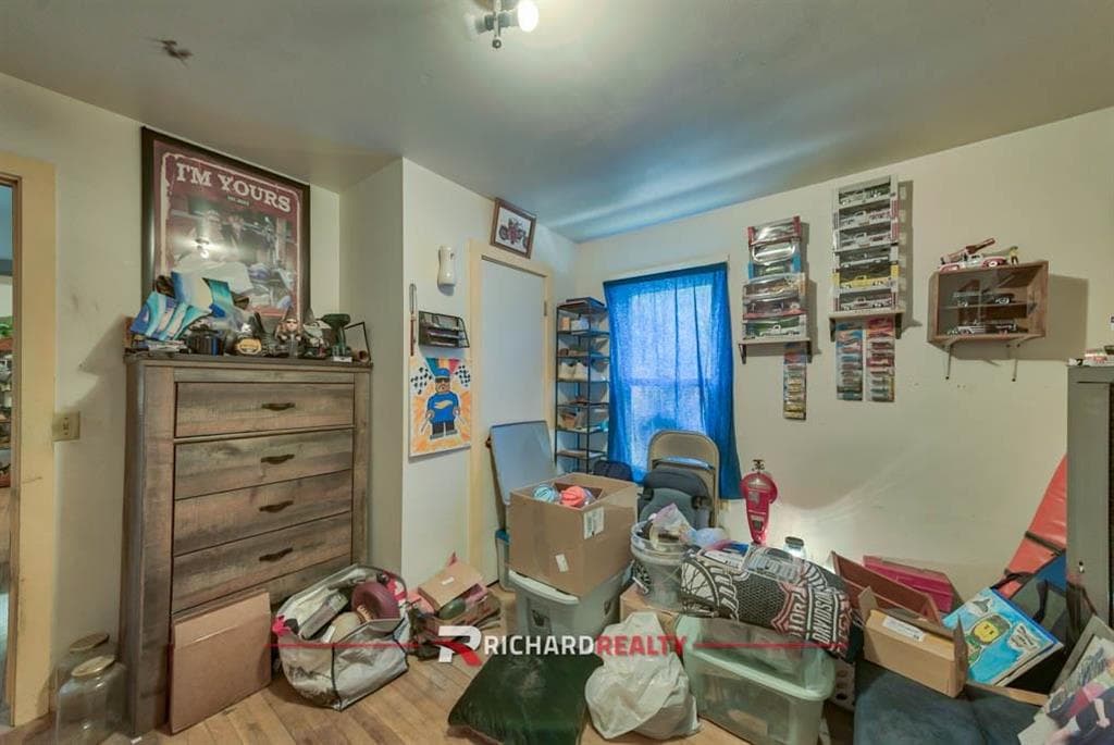 747 E Jefferson St — photo 15 of 25