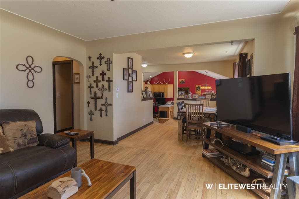 1083 Road 22 — photo 12 of 25