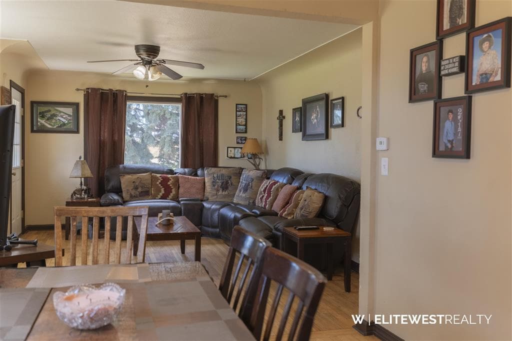 1083 Road 22 — photo 15 of 25