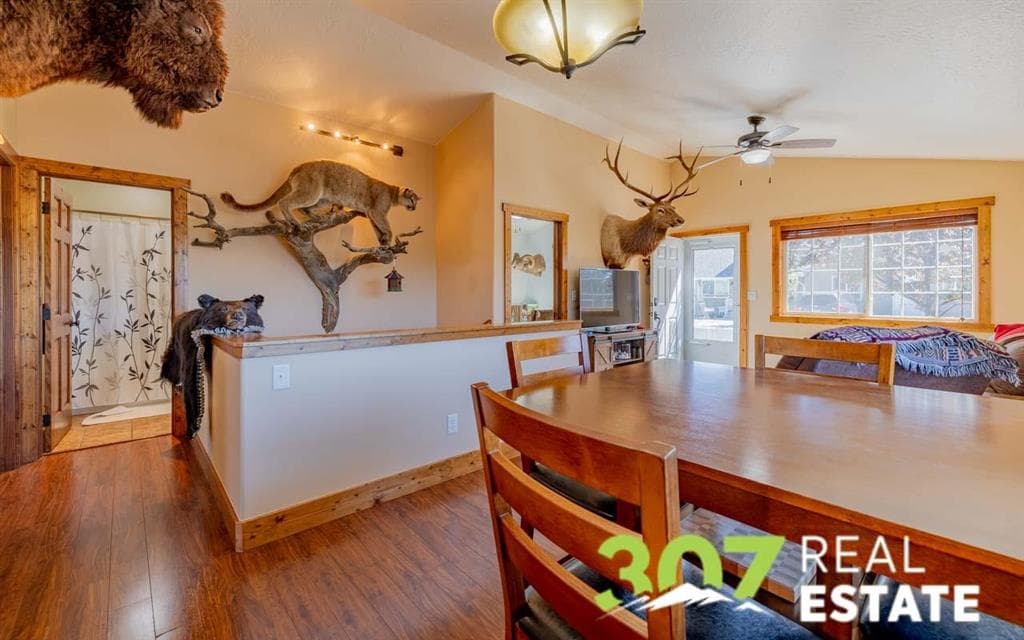 1643 Stella Ct — photo 10 of 25