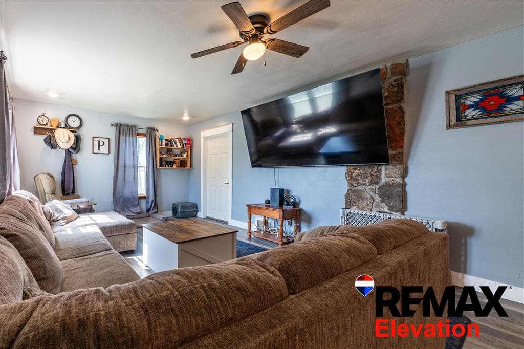 586 Nevada Ave — photo 24 of 25