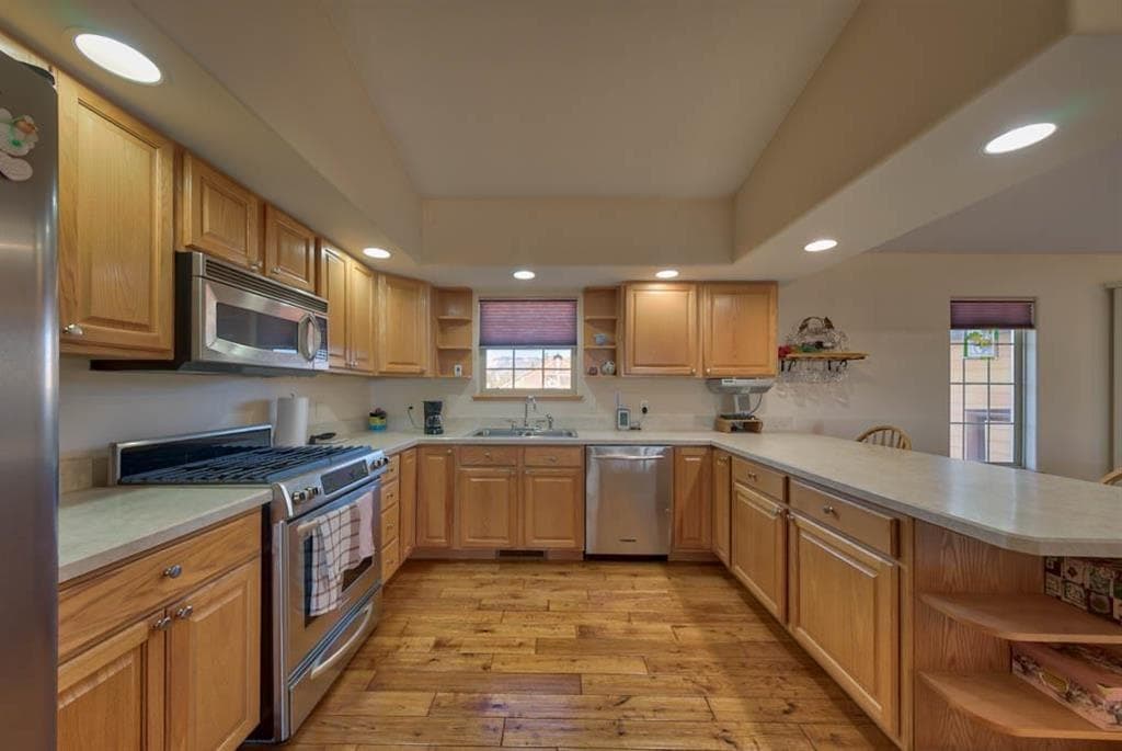 29 Mountain Dr — photo 14 of 25
