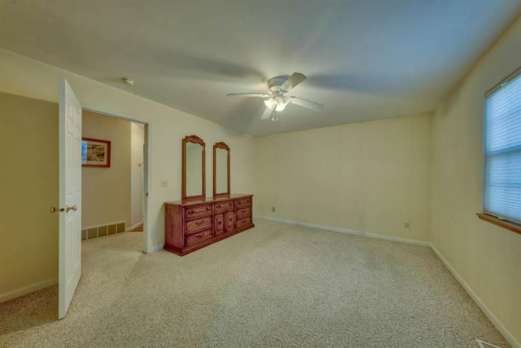 29 Mountain Dr — photo 23 of 25