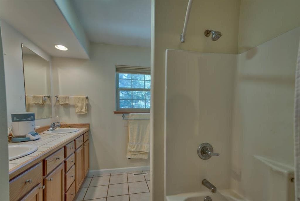 29 Mountain Dr — photo 25 of 25