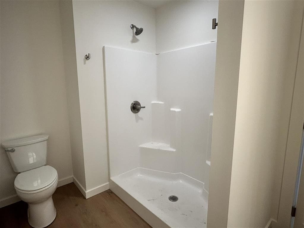 801 Cocoa Court — photo 6 of 9