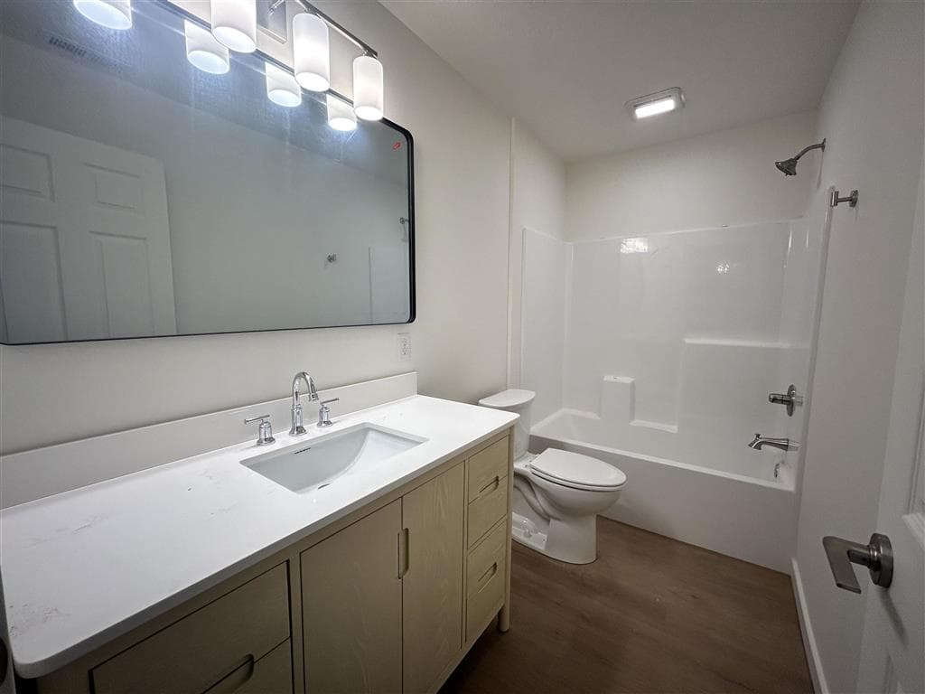 801 Cocoa Court — photo 8 of 9