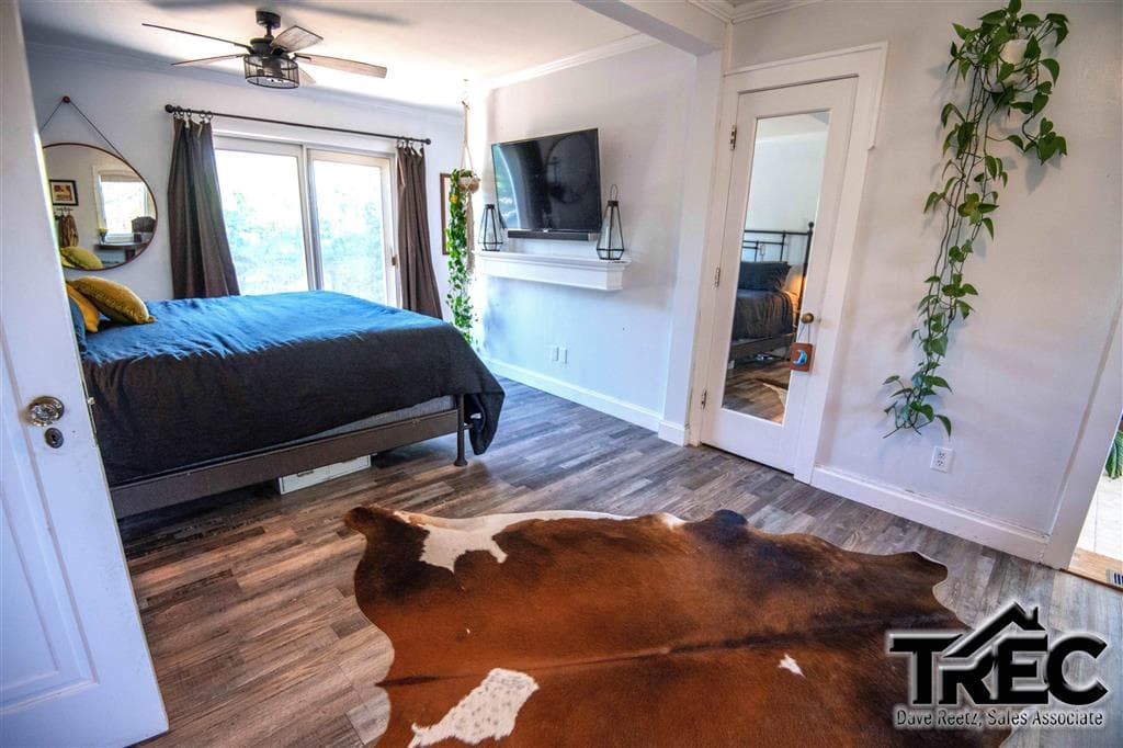 519 Avenue E — photo 15 of 25