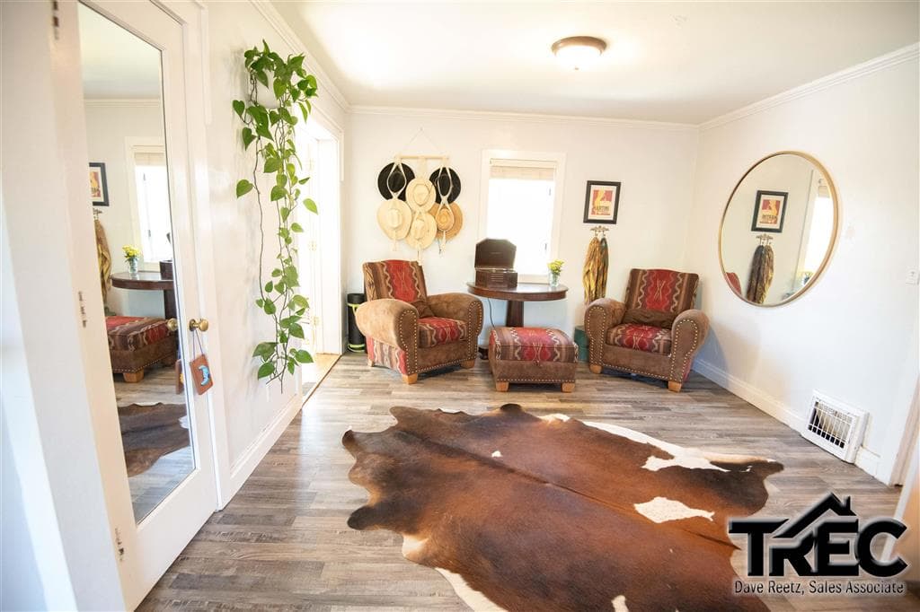 519 Avenue E — photo 16 of 25