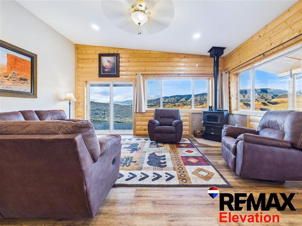 4183 Trapper Creek Rd — photo 12 of 25