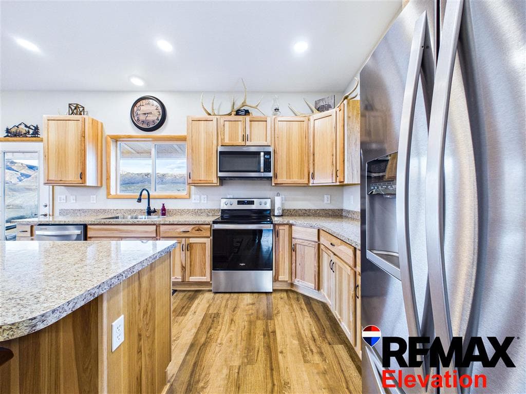4183 Trapper Creek Rd — photo 23 of 25