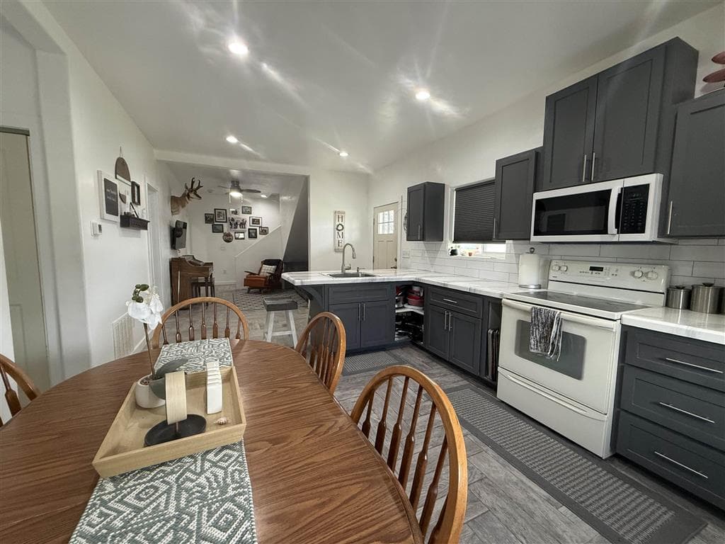 280 W Main St — photo 11 of 25