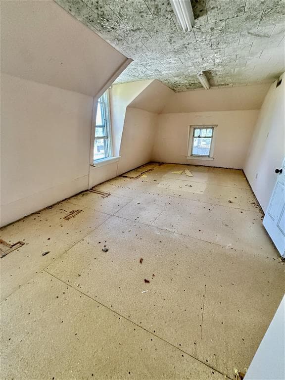 518 W F St — photo 12 of 19