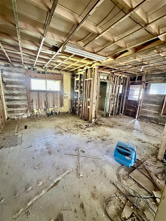 518 W F St — photo 6 of 19
