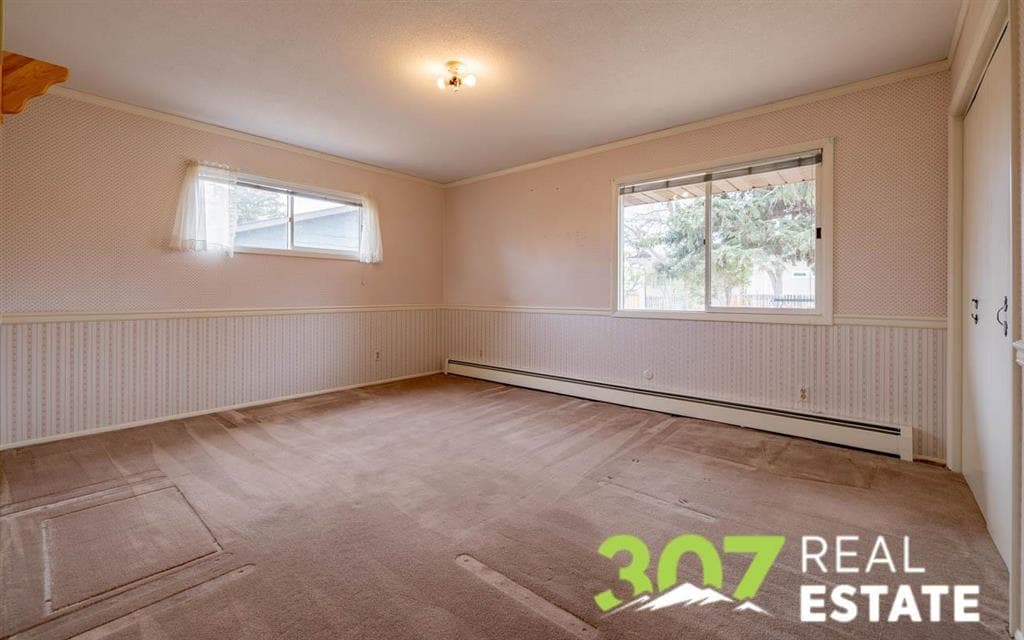 1220 Meadow Ln Ave — photo 17 of 25
