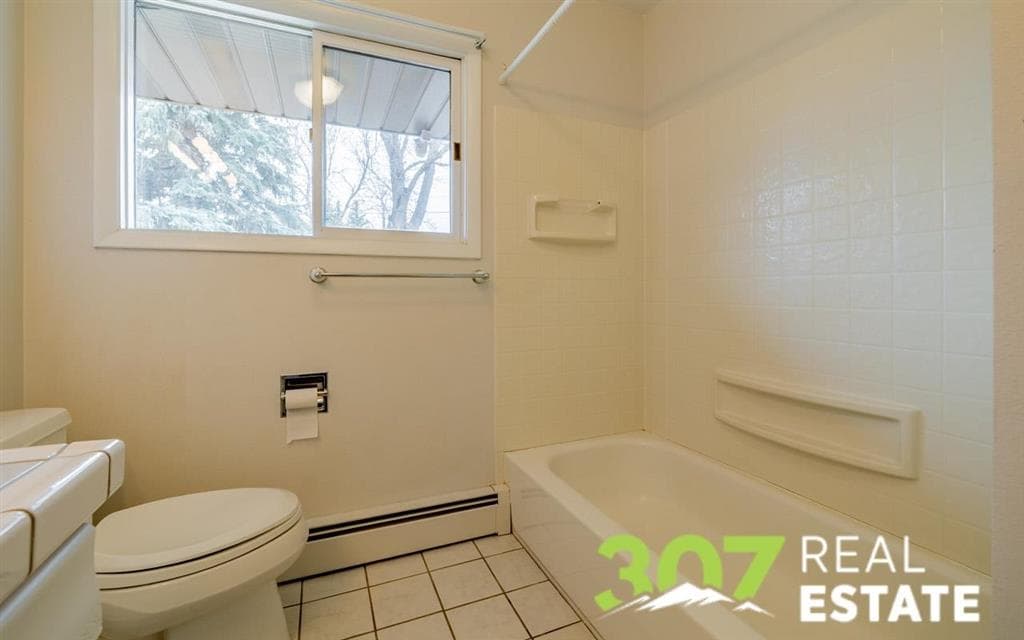 1220 Meadow Ln Ave — photo 19 of 25