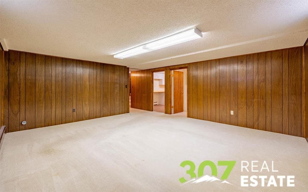 1220 Meadow Ln Ave — photo 23 of 25