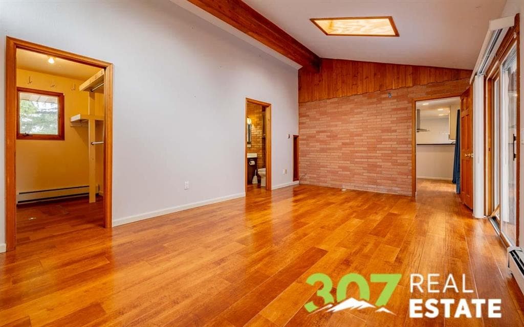 1220 Meadow Ln Ave — photo 10 of 25