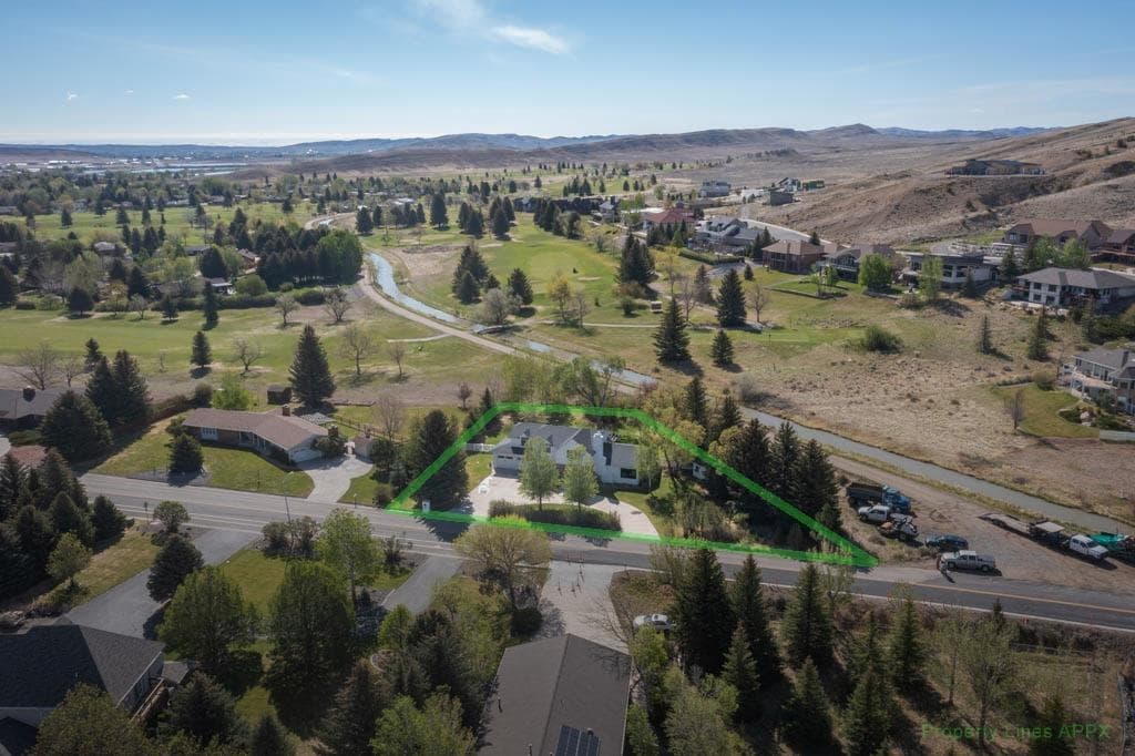 502 Skyline Dr — photo 2 of 25