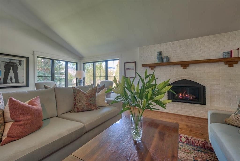 502 Skyline Dr — photo 14 of 25