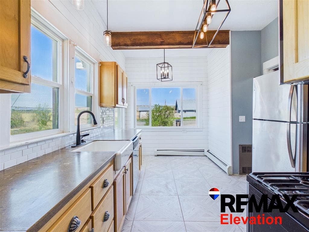 1026 Lane 5 — photo 16 of 25
