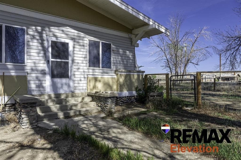 1026 Lane 5 — photo 4 of 25