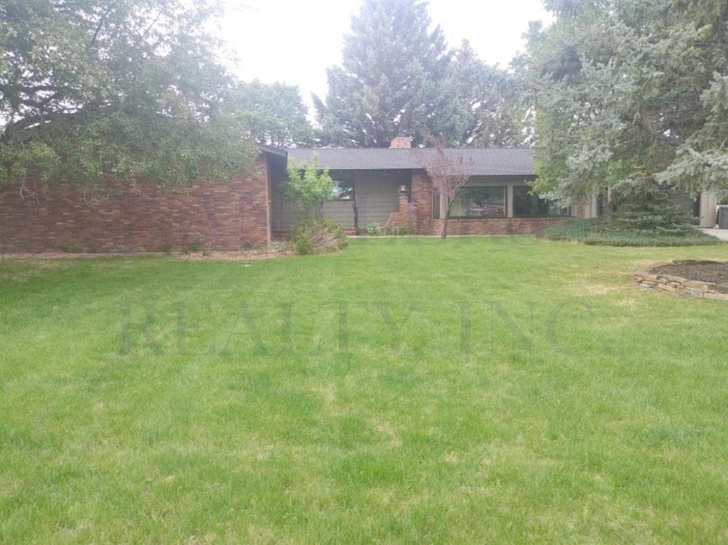 2537 Newton Ave — photo 15 of 17
