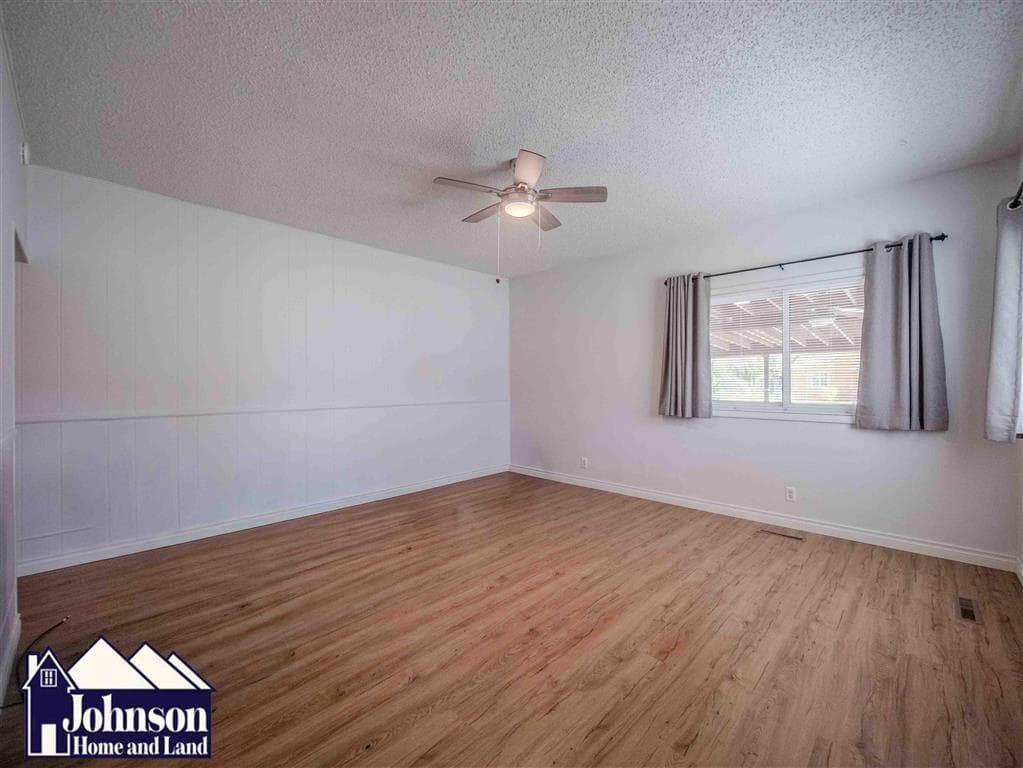 283 E 3rd St — photo 15 of 25