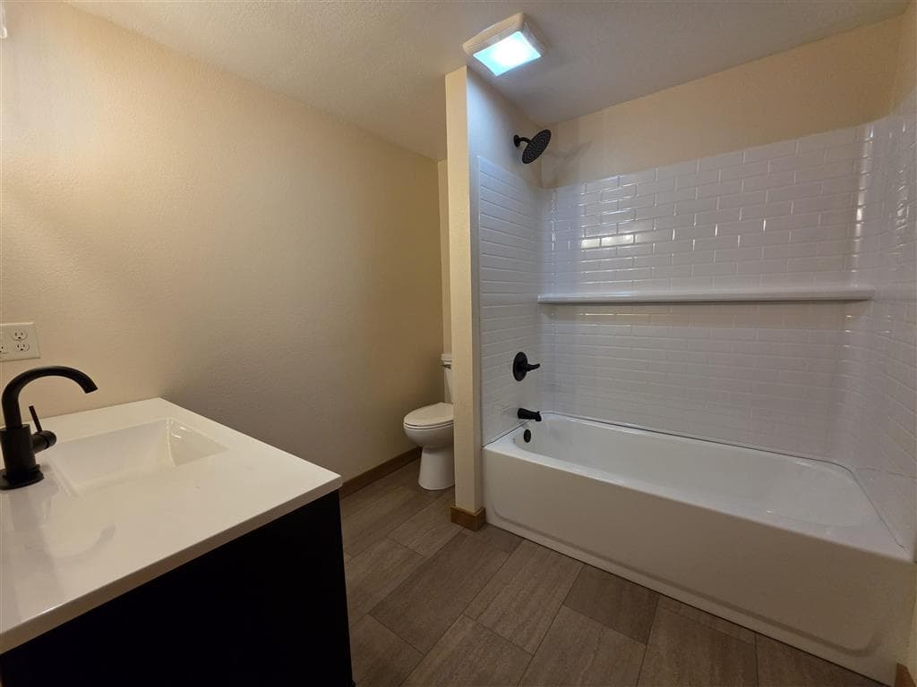 311 Bridge Ave — photo 19 of 25