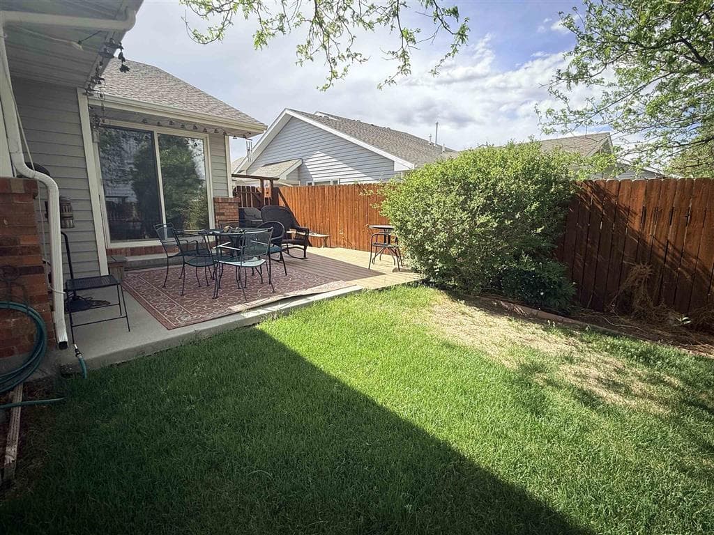 1226 33rd St — photo 2 of 25