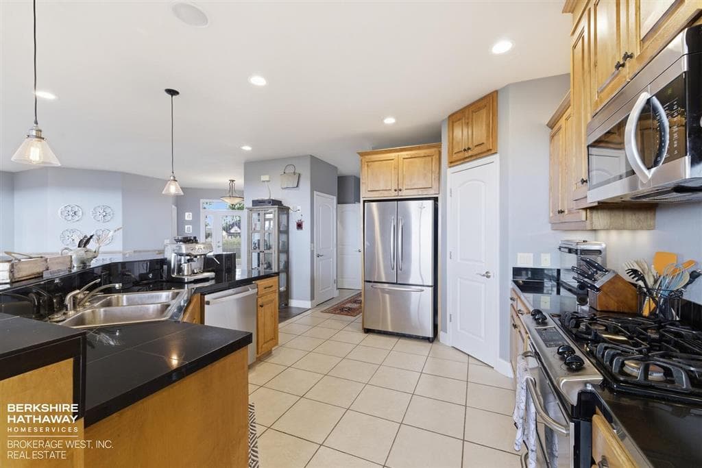 1084 Road 8 — photo 13 of 25