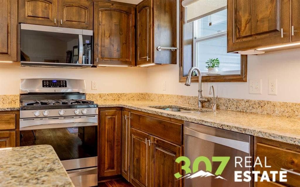 3431 Appalachian Ave — photo 7 of 25