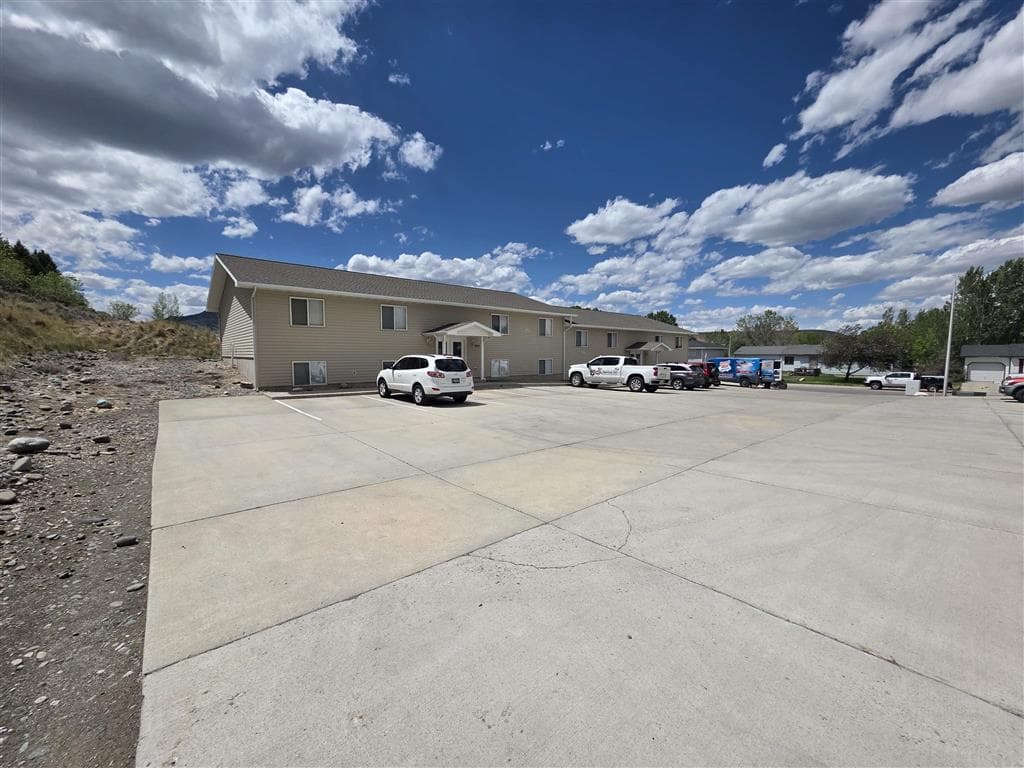 920 Canyon View — photo 2 of 20