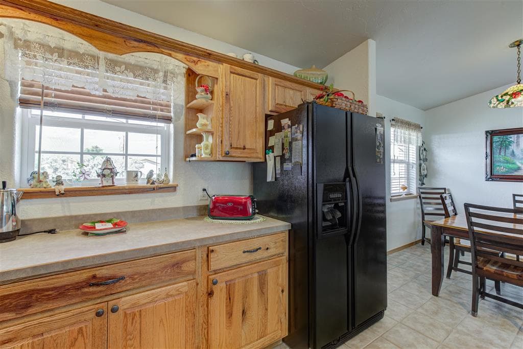 2803 Lincoln Ave — photo 11 of 25