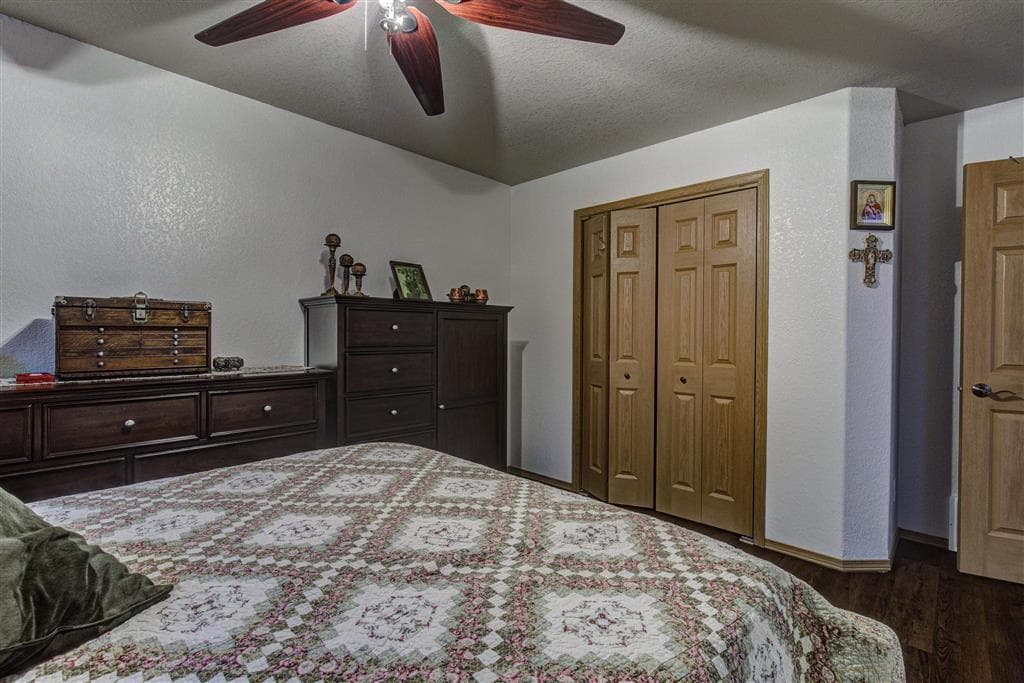 2803 Lincoln Ave — photo 15 of 25