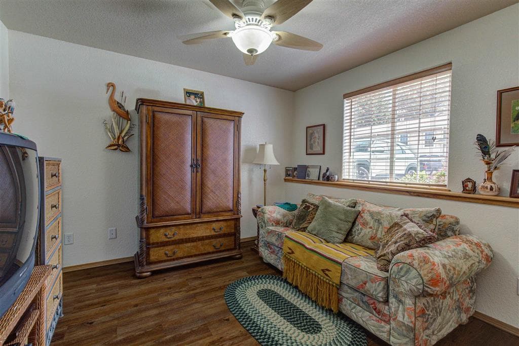 2803 Lincoln Ave — photo 19 of 25