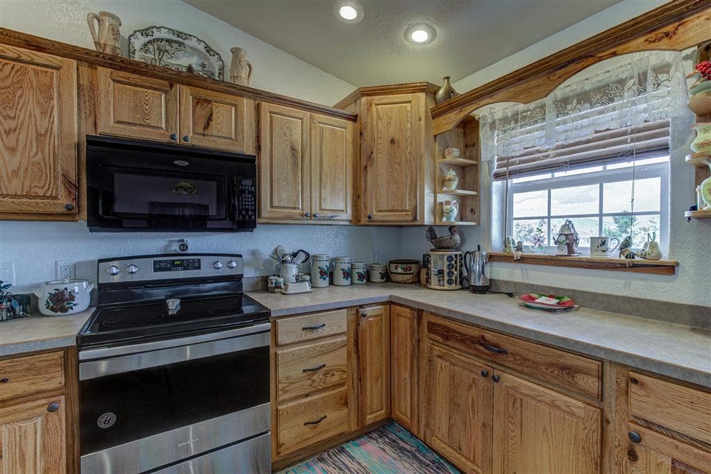 2803 Lincoln Ave — photo 9 of 25