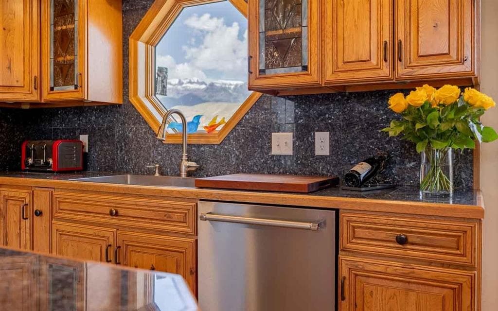 2433 Southfork Rd — photo 9 of 25