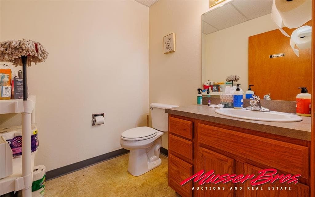 2706 Big Horn Ave — photo 11 of 25