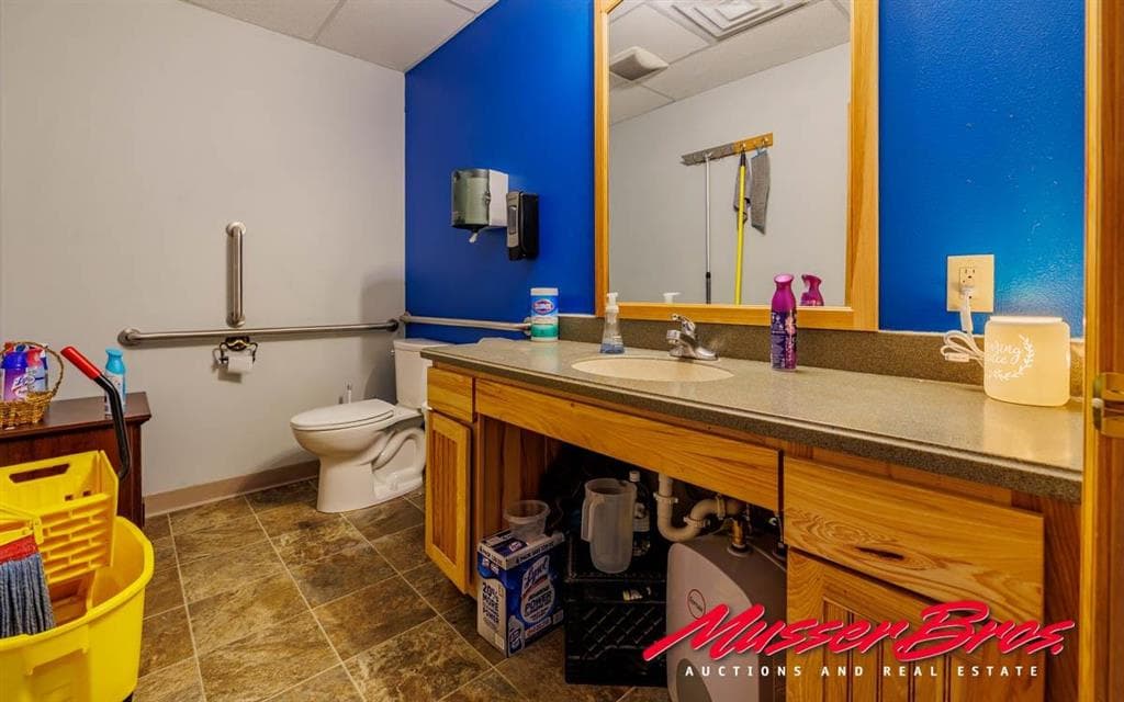 2706 Big Horn Ave — photo 17 of 25