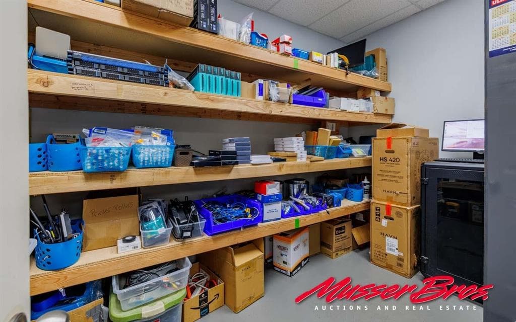 2706 Big Horn Ave — photo 19 of 25