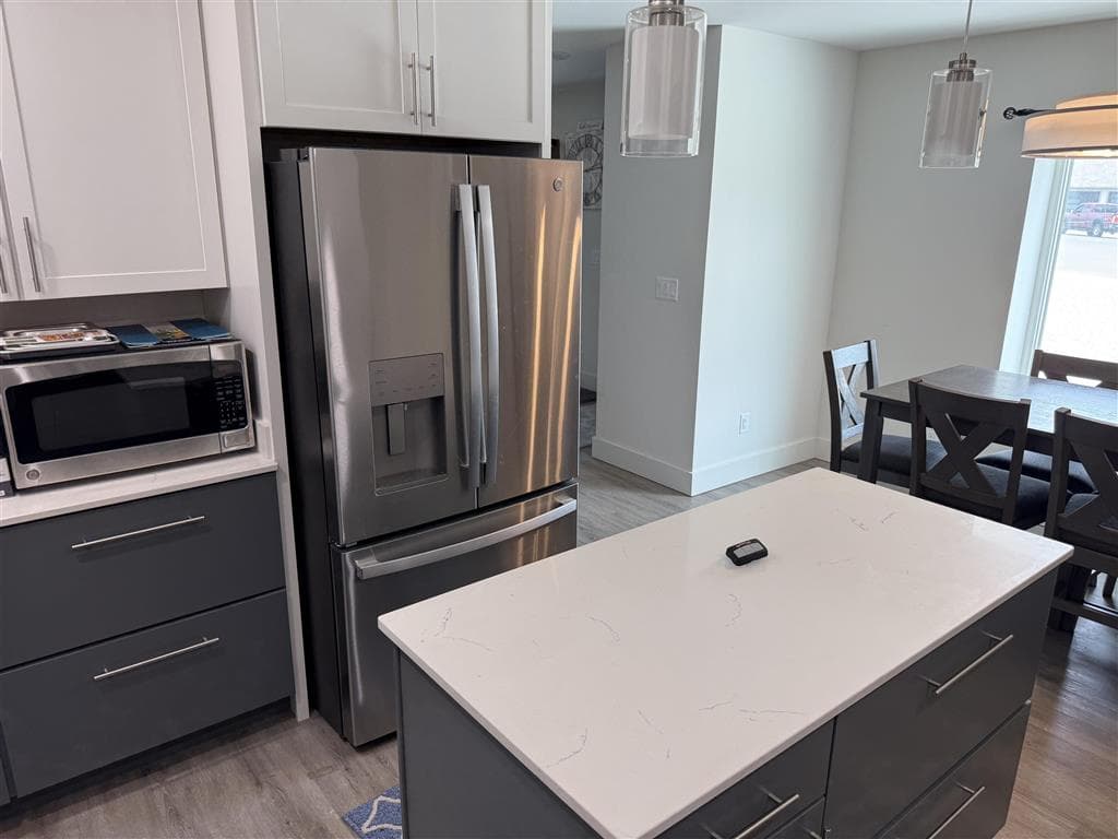 742 N Clark St — photo 15 of 17