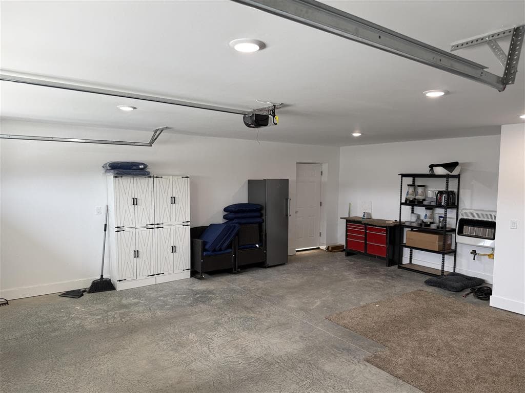 742 N Clark St — photo 16 of 17